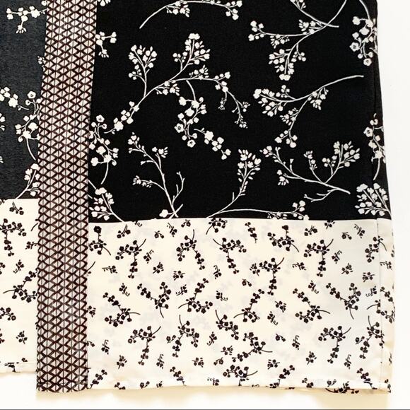 Maurices Kimono Top Open Front Mixed Print Black White Top Kimono Small Medium - Picture 13 of 16